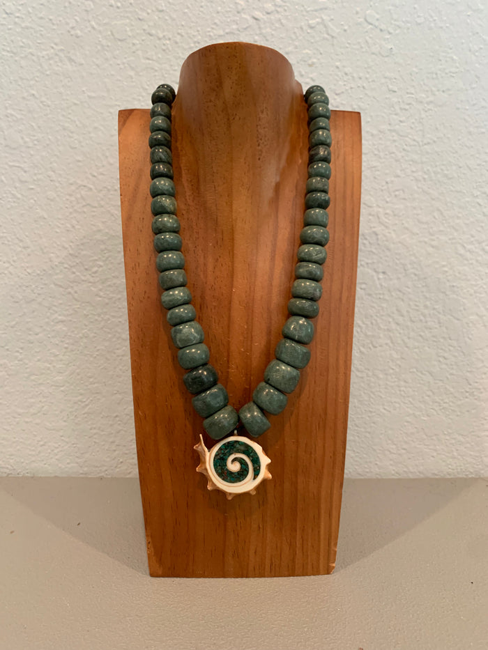 Necklace - Guatamala Jade & Caracol 7